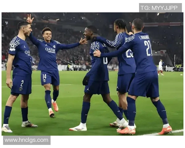 巴黎圣日耳曼迎战亚眠球队争夺法甲联赛重要积分之战 巴黎圣日耳曼迎战亚眠球队争夺法甲联赛重要积分之战